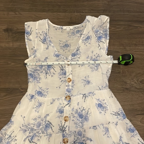 Women’s E&M White & Blue Floral Dress, Size S - Picture 3 of 6